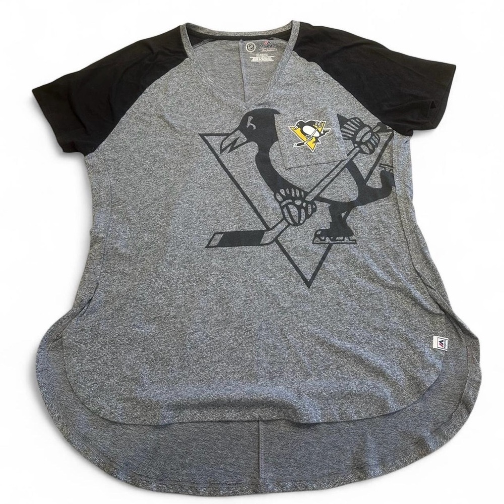 NHL Pittsburgh Penguins Shirt Womens XL Gray Black Hockey V Neck Majestic Ladies